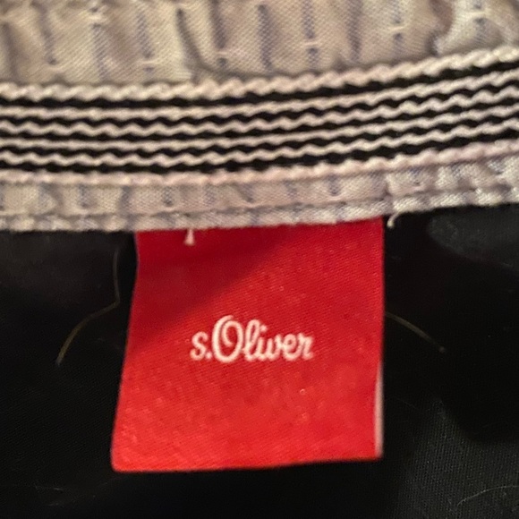 Boy’s size M // Oliver’s 100% Cotton Button down Shirt - Picture 5 of 6